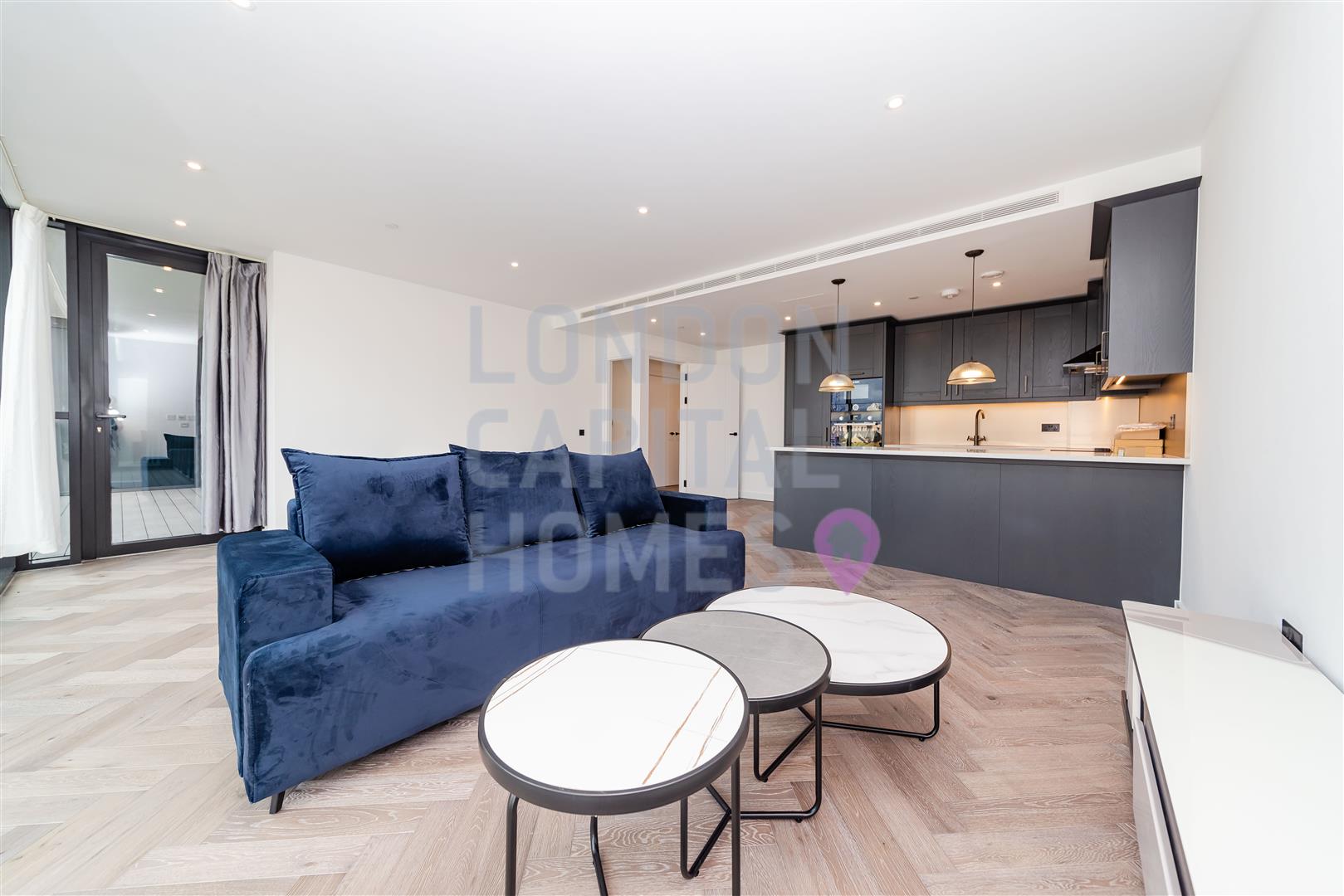 2 bed property in 1 Merino Gardens, London